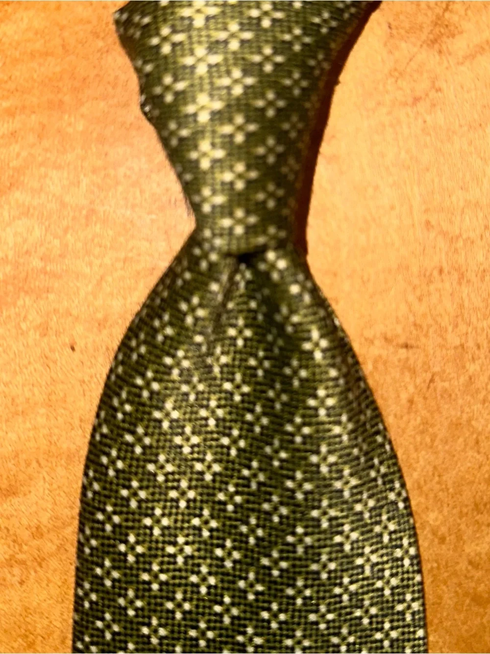 Ivre Hausse Italy meant tie Italian